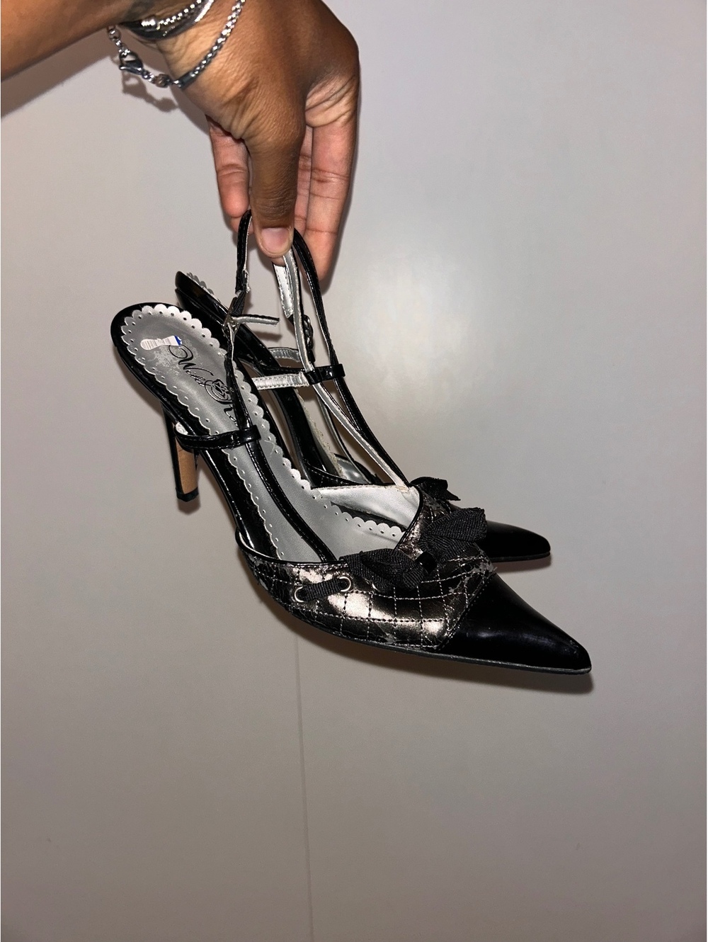 Black Women's Slingback Pumps with Bow Detail